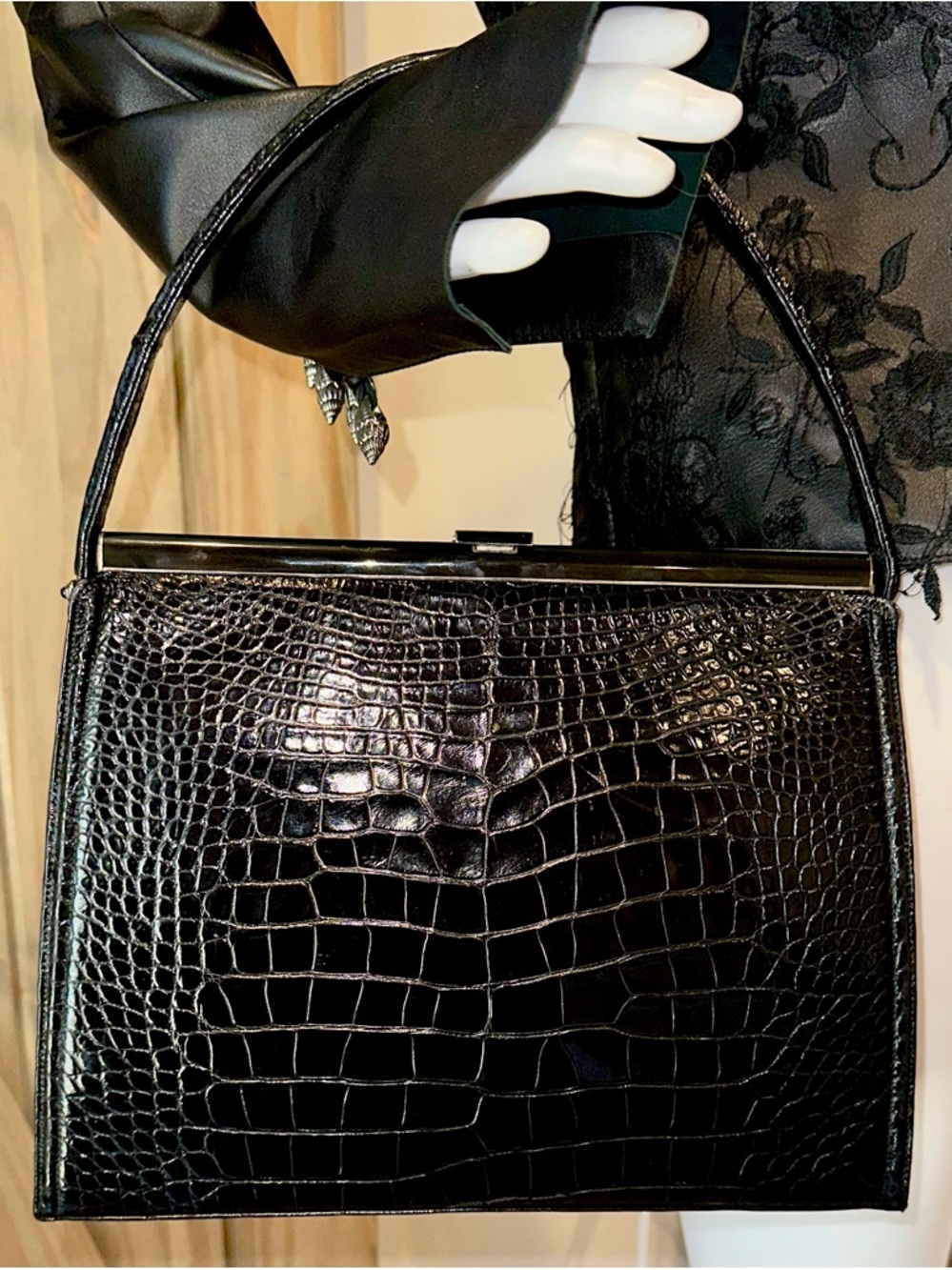 Stunning larger vintage Lucille de Paris genuine crocodile handbag